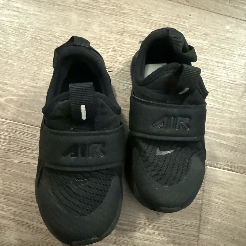 Nike Black Monochrome Velcro Sneakers